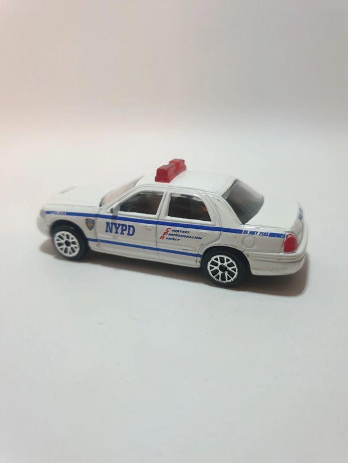 Realtoy Ford Crown Victoria NYPD New York City Police - 1/64 - photo numéro 10