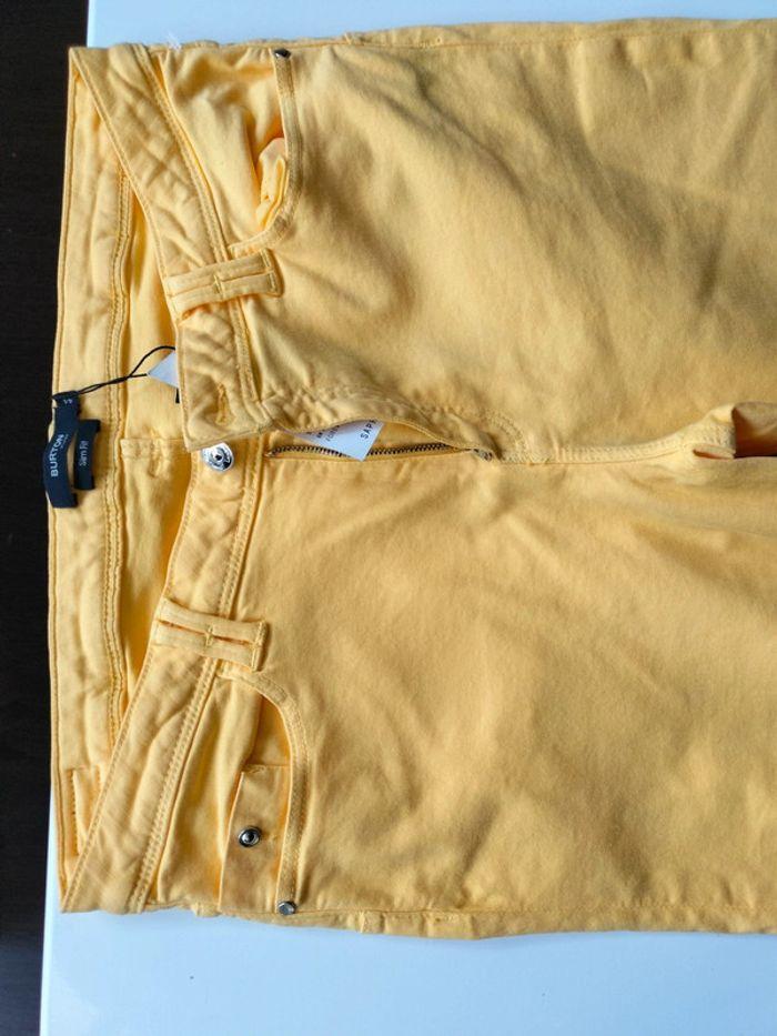 Pantalon jaune  taille 44 Burton neuf - photo numéro 3