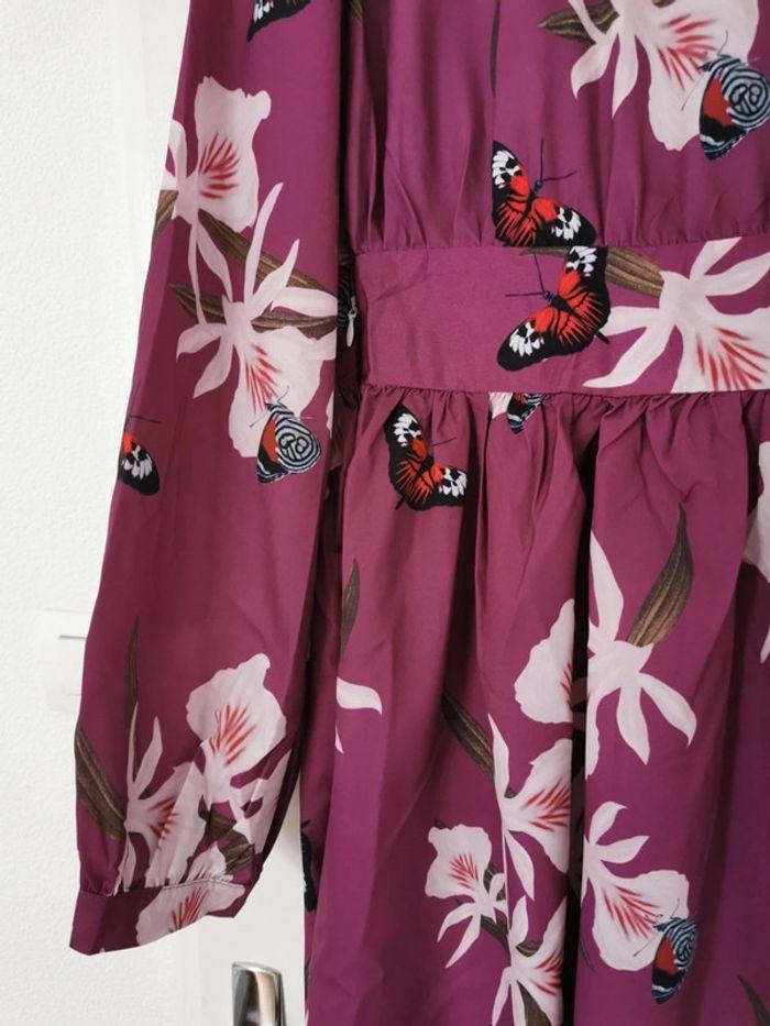 Robe longue violette à fleurs - photo numéro 2