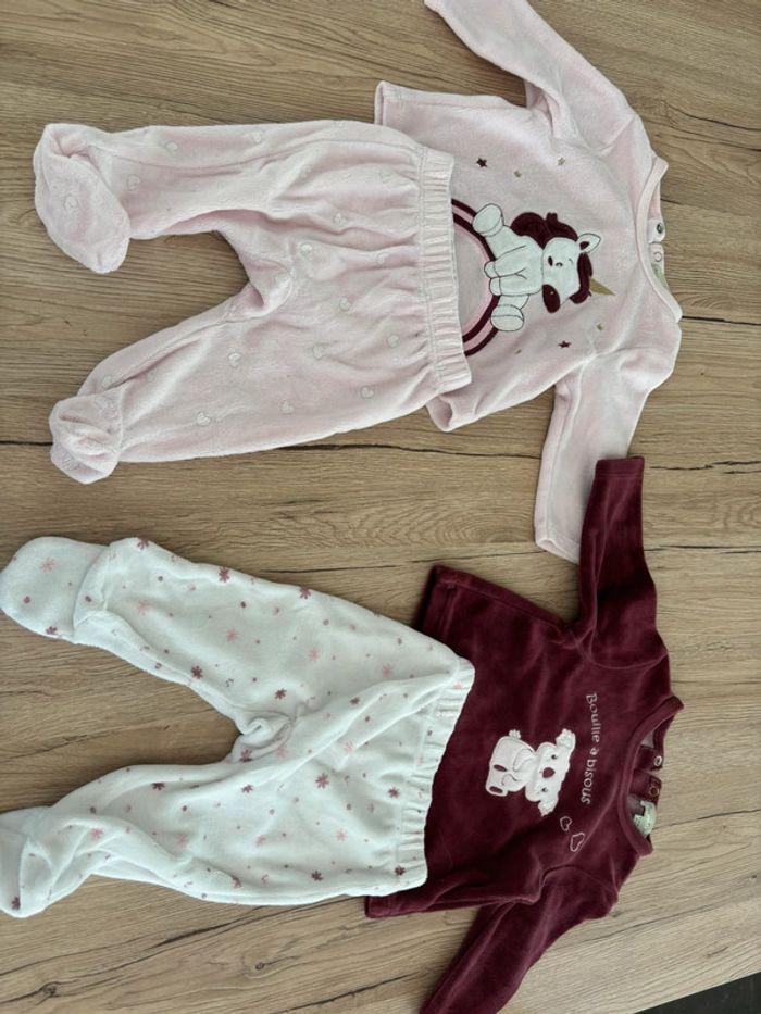 Lot de pyjamas deux pièces fille 3 mois - photo numéro 1