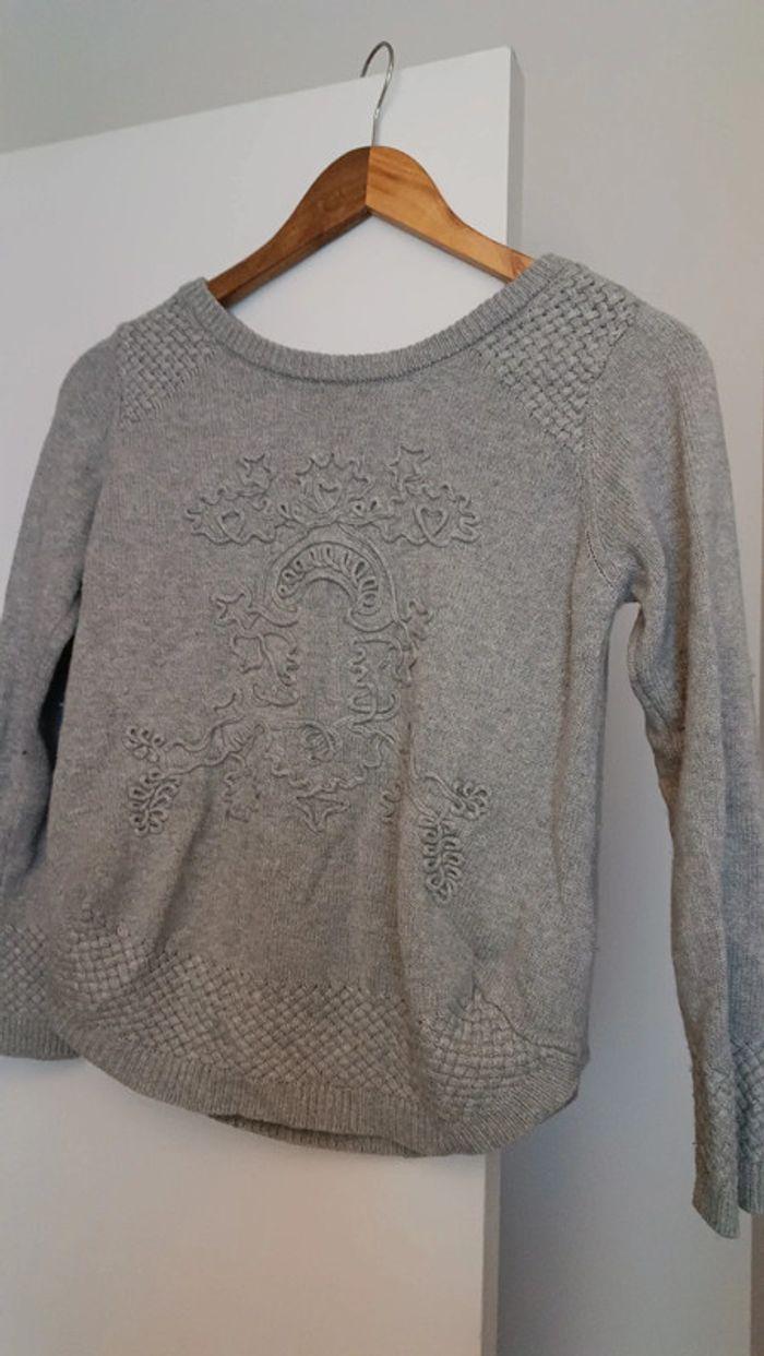 Pull hiver femme gris chiné avec broderie taille m NAF NAF - photo numéro 1