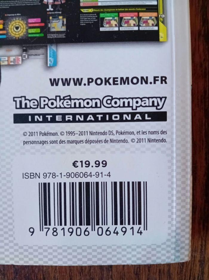 Livre pokemon - photo numéro 4