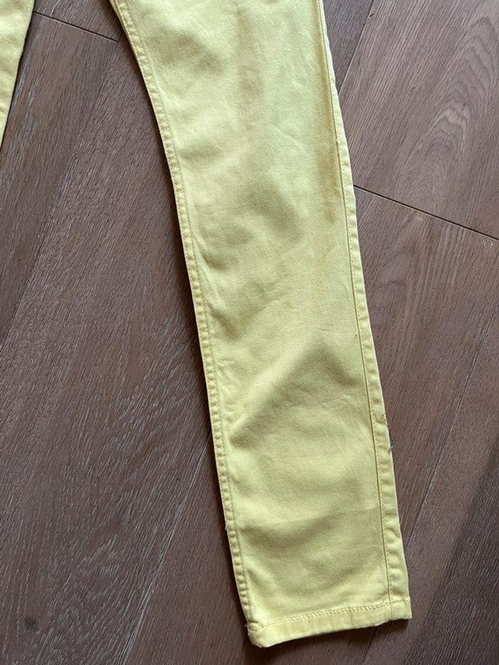 Pantalon jaune poussin - photo numéro 4