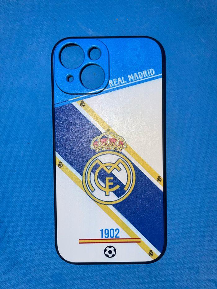 Coque iPhone 15 - Réal Madrid - photo numéro 3