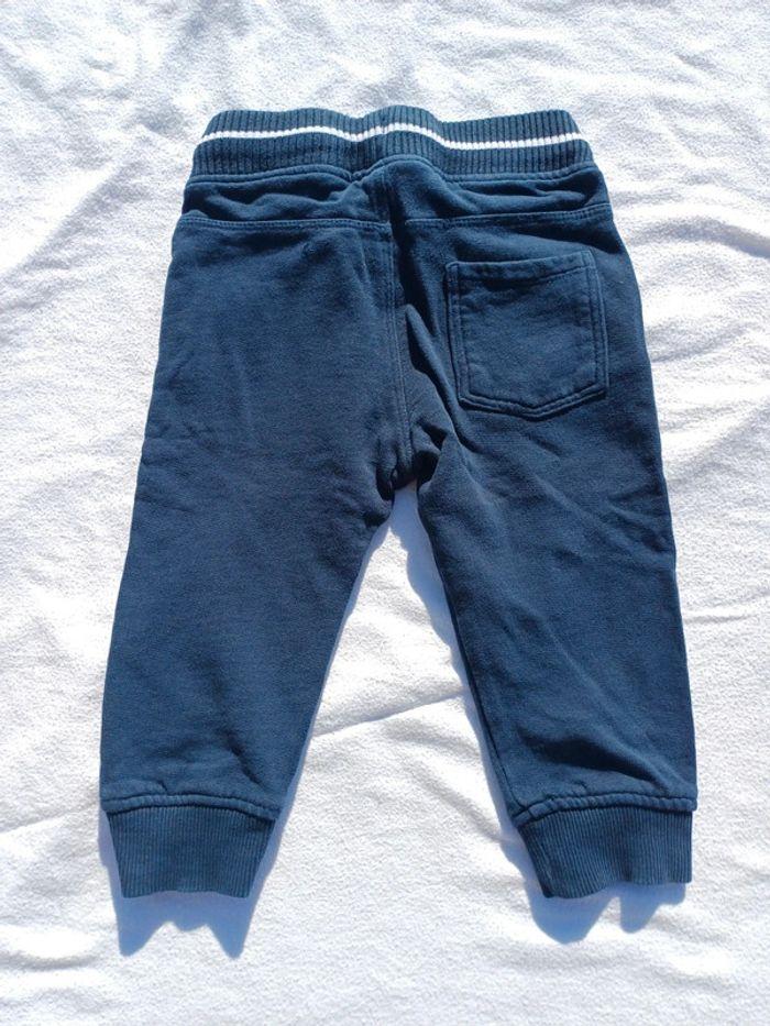 Lot de 2 pantalons jogging taille 18 mois - photo numéro 4