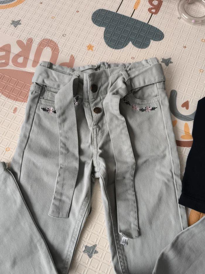 Pantalon et pull - photo numéro 2