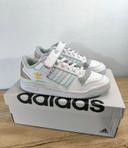 Baskets adidas forum low blanches pointure 38.5 neuves