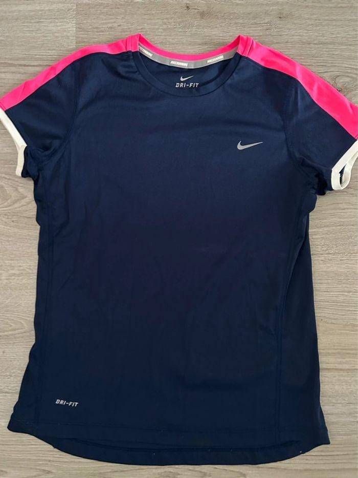 Lot de 2 tee shirts Nike fille 15 ans - photo numéro 4