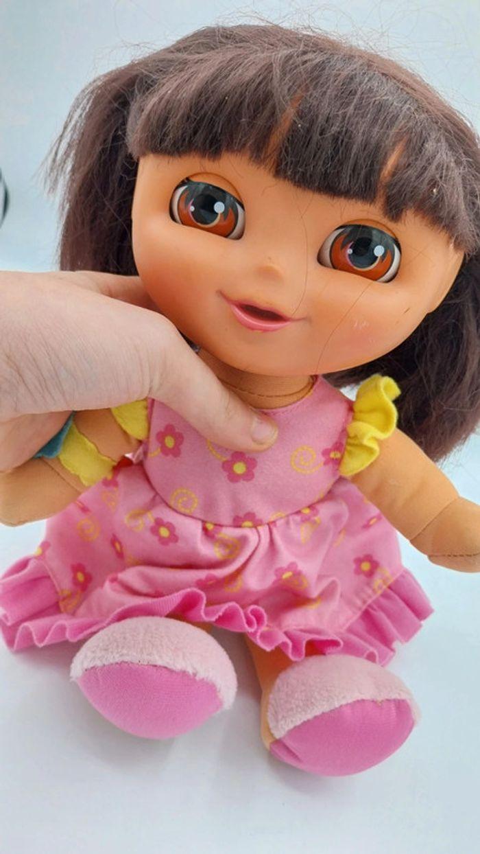 Poupée Fisher Price Sleepy Dreams Dora - photo numéro 3