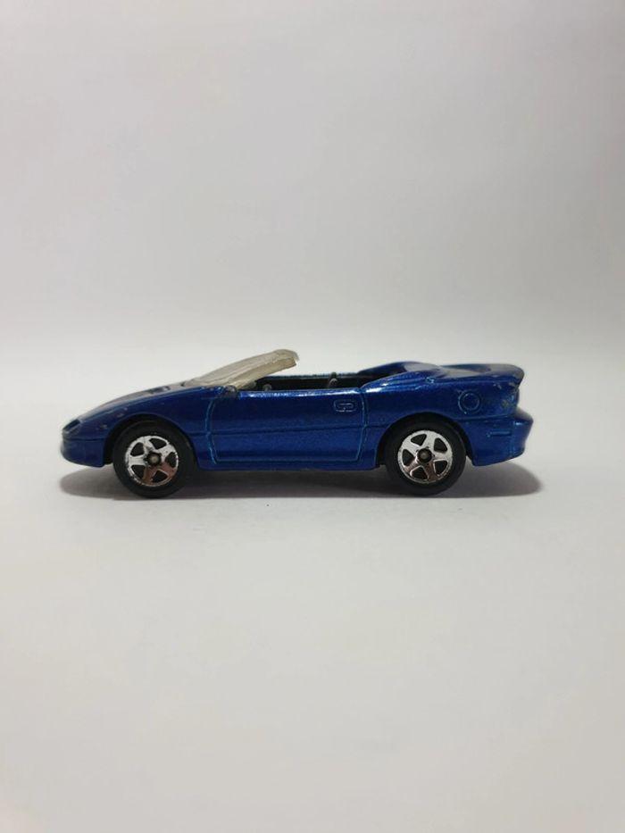 Hot Wheels - Chevrolet Camaro - Cabriolet - Bleu - 1995 - photo numéro 10