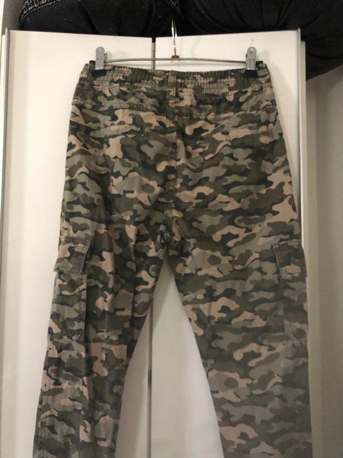 Pantalon cargo militaire  . 12 ans - photo numéro 6