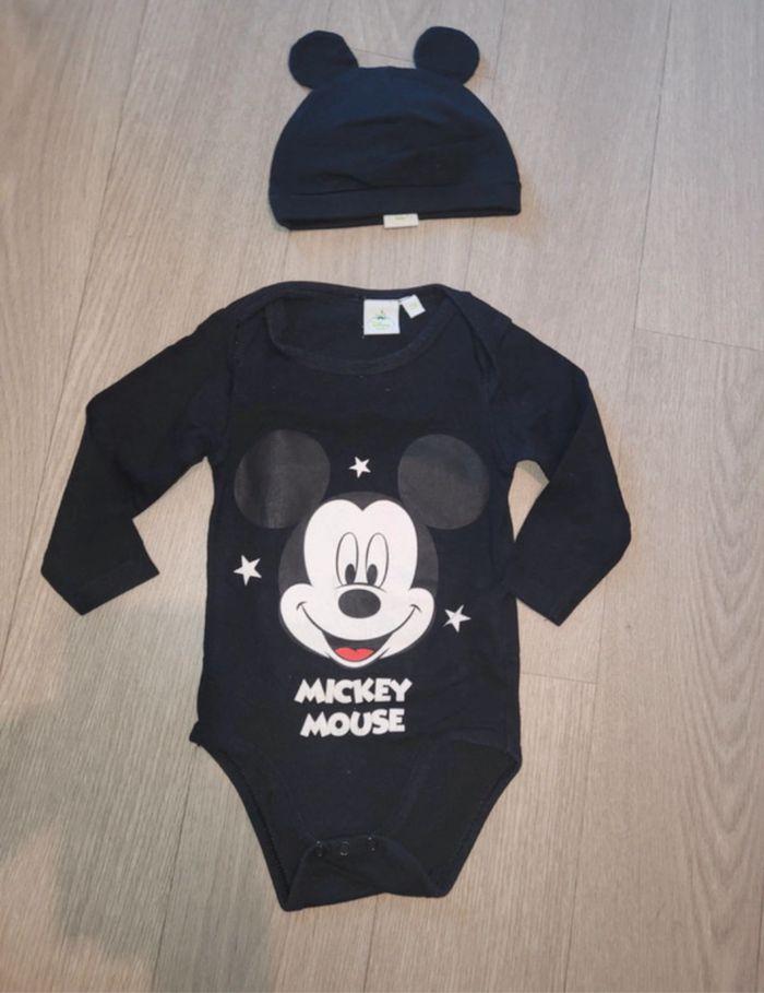 Bodie + bonnet Mickey