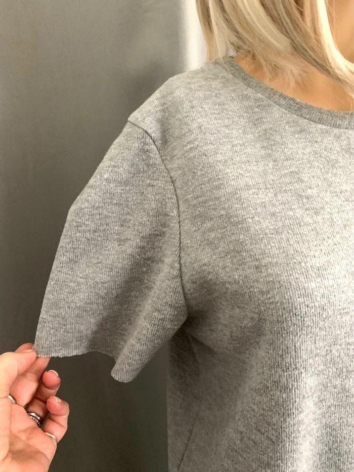 Pull gris manches courtes - photo numéro 3