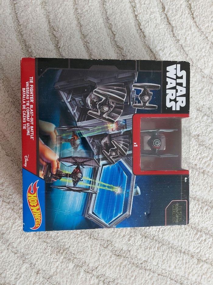 Vaisseau hotwheels star wars - photo numéro 1