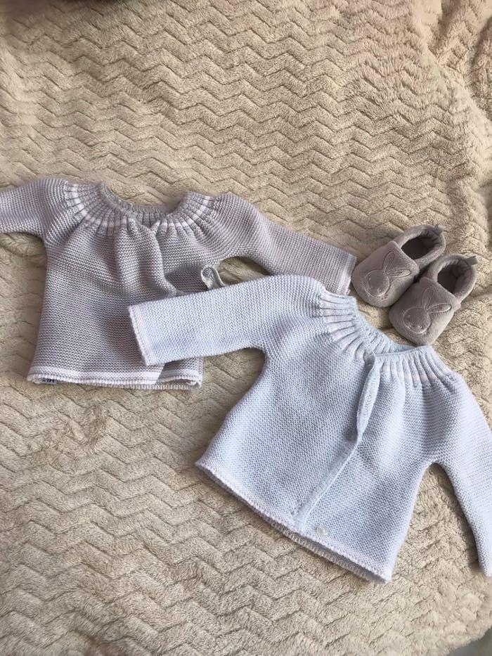 Brassière et chaussons bébé