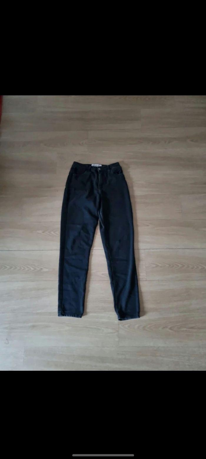 Pantalon - photo numéro 1