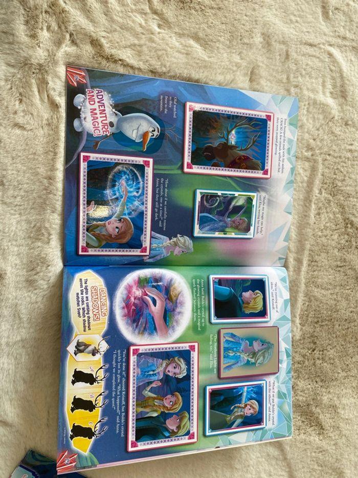 Album panini stickers figurine autocollants disney frozen magic of the northern lights reine neiges - photo numéro 4