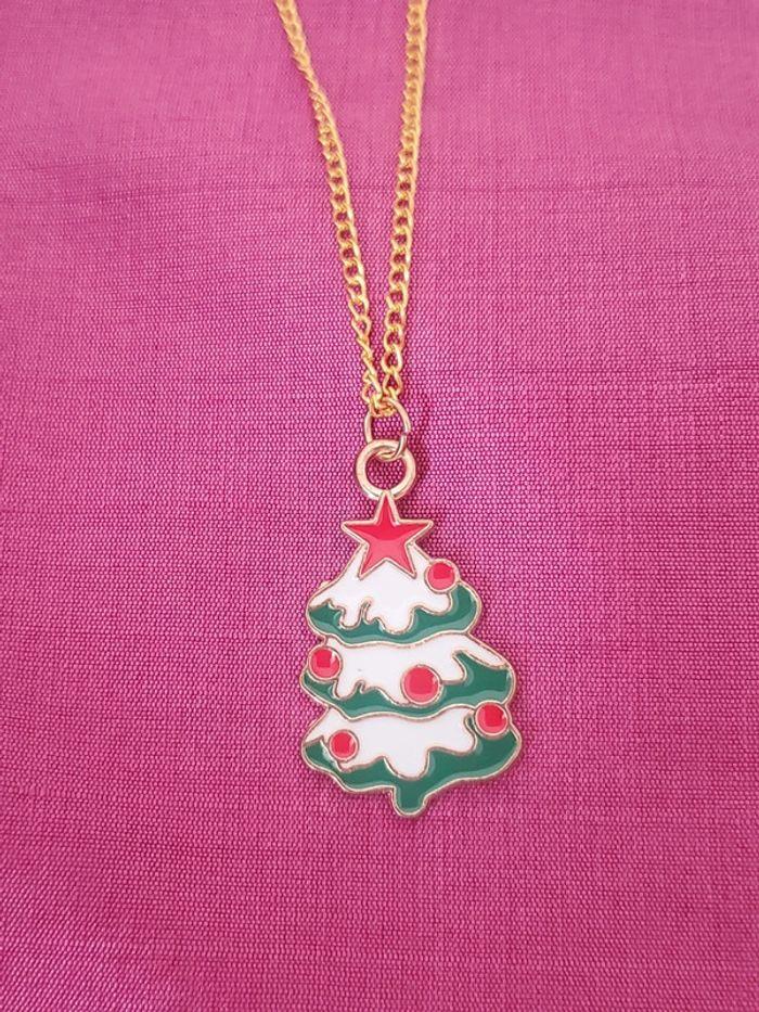 Collier chaine dore sapin de Noël - photo numéro 1