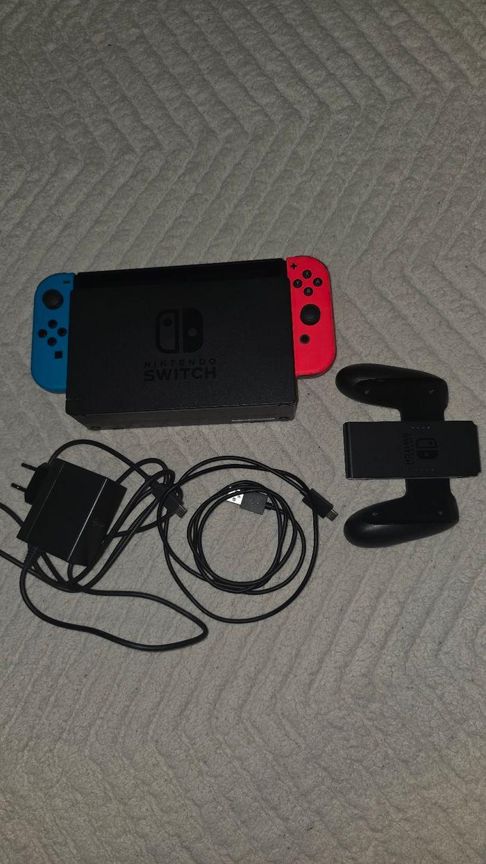 Nintendo switch 32 go + Mario Kart Deluxe - photo numéro 2