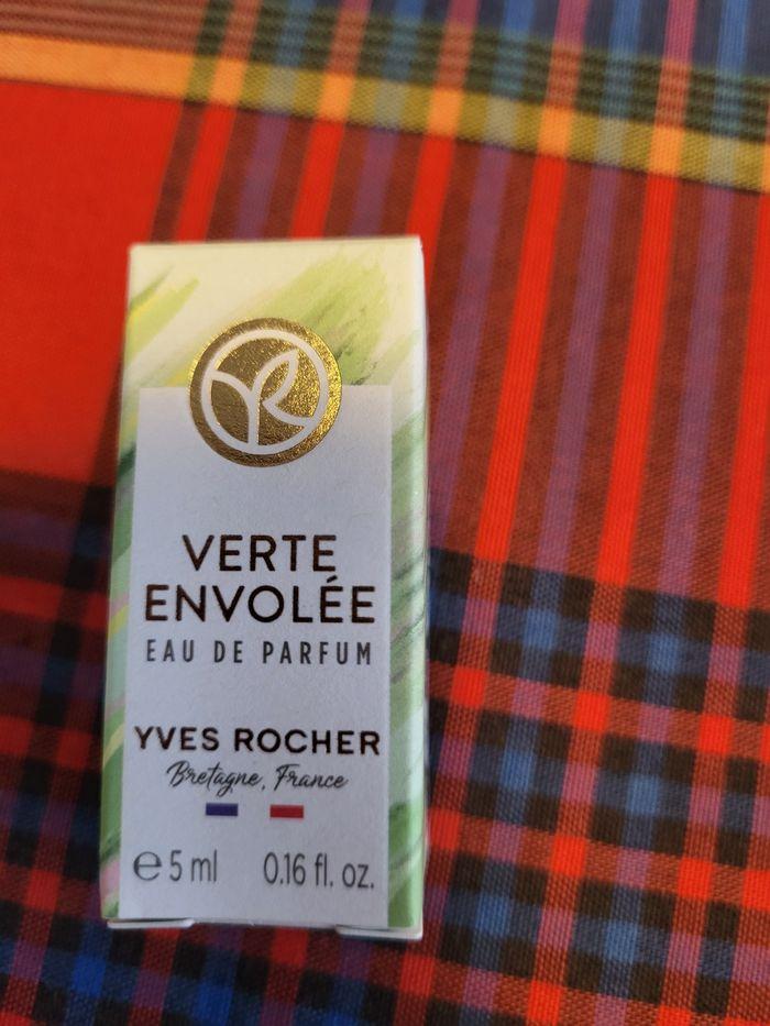 Parfum verte envolée,  Yves Rocher,  5mL - photo numéro 1