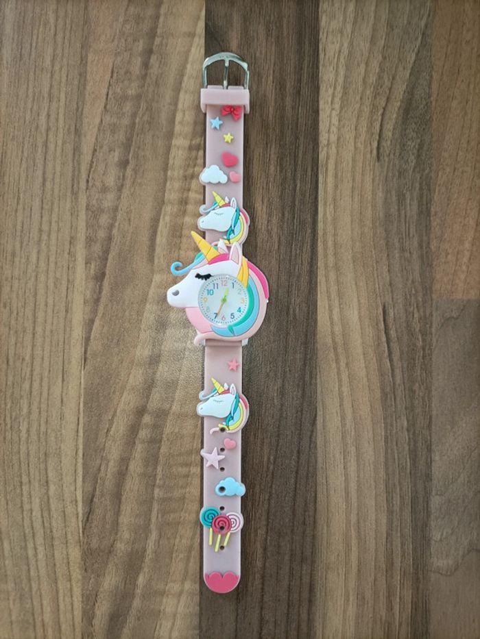 Montre neuve licorne 🦄 avec piles - photo numéro 5