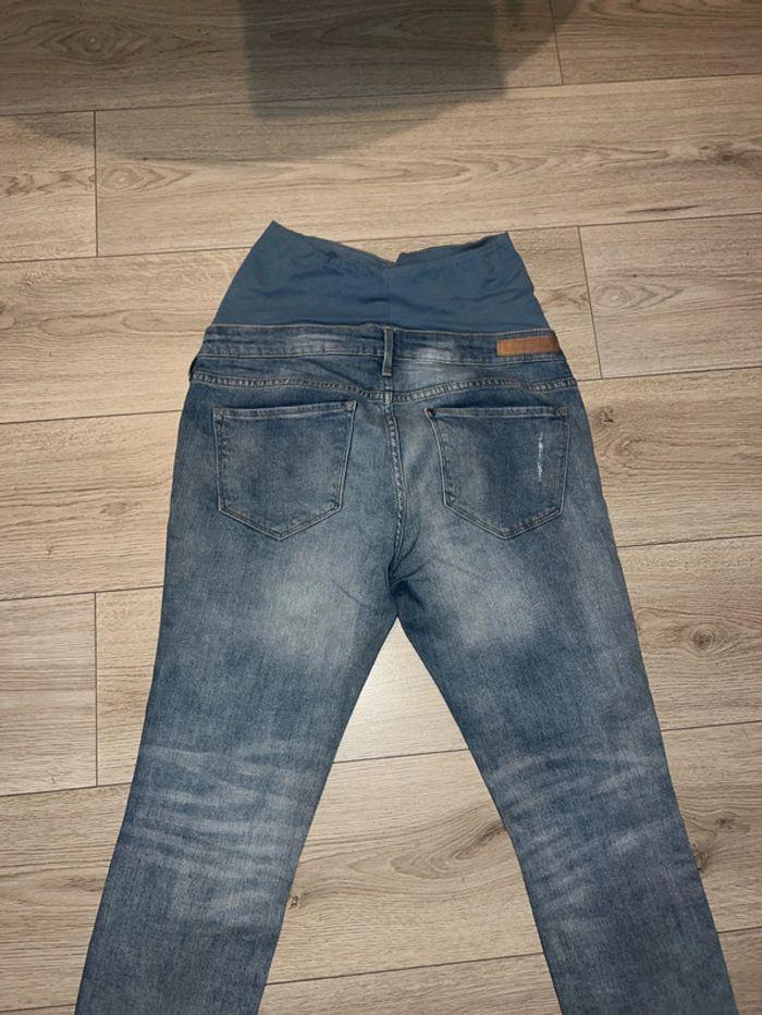 Jeans troués grossesse H&M - photo numéro 4