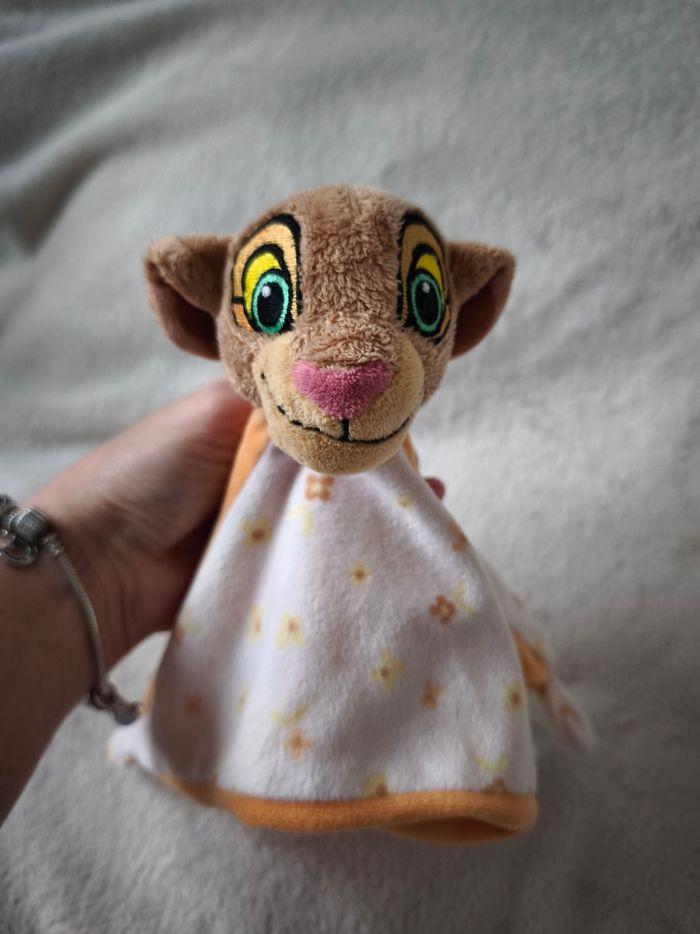 Doudou plat Le Roi Lion : Nala de chez Disney, Simba Toys - photo numéro 10