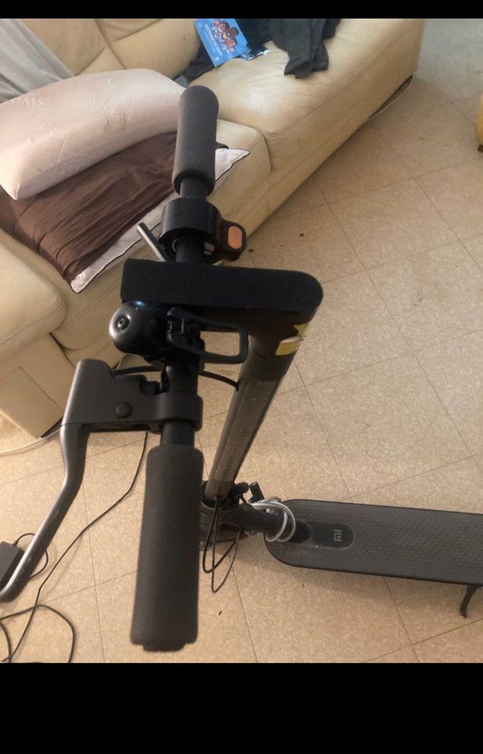 Trottinette électrique xiaomi mi essentiel - photo numéro 3