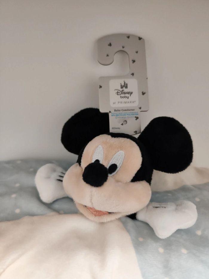 Doudou mouchoir mickey mouse - photo numéro 3