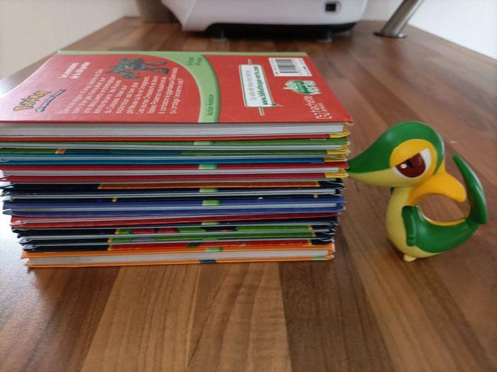 Lot 12 livres pokémon+ 1 figurine pokémon - photo numéro 20