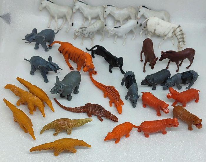 figurine Animaux savane Afrique tigre hippopotame crocodile tapir rhinocéros éléphant zébu tatou - photo numéro 3