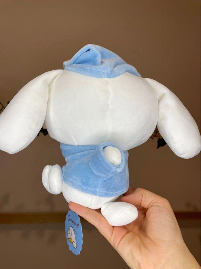 Peluche Cinnamoroll Sanrio en pyjama et endormi - photo numéro 4