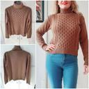 Pull chaud col roulé marron en laine vintage avec des torsades. T36. En très bon état.