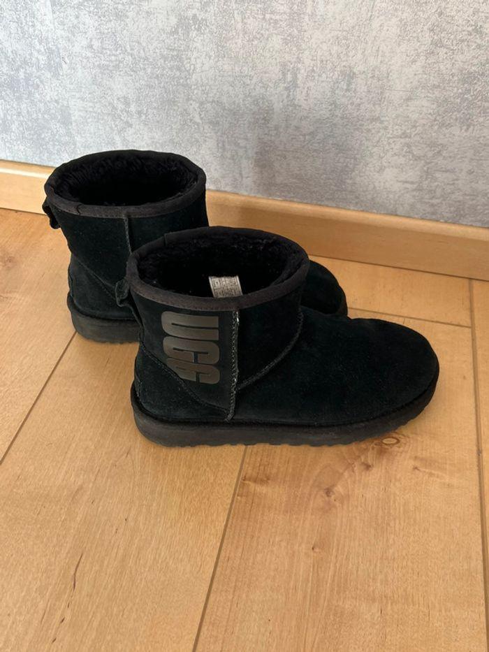 bottines noires ugg - photo numéro 1