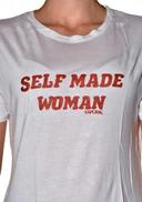 tshirt taille M blanc uni motif texte self made woman kaporal en rouge  coupe classique