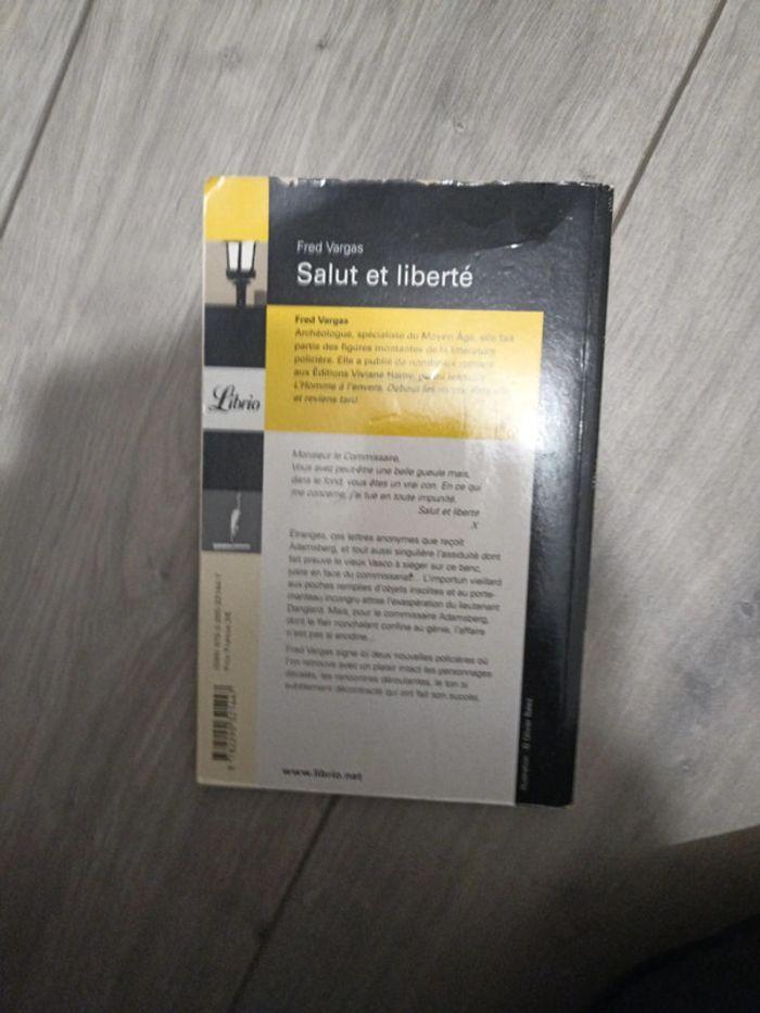 Livre salut et liberté - photo numéro 2