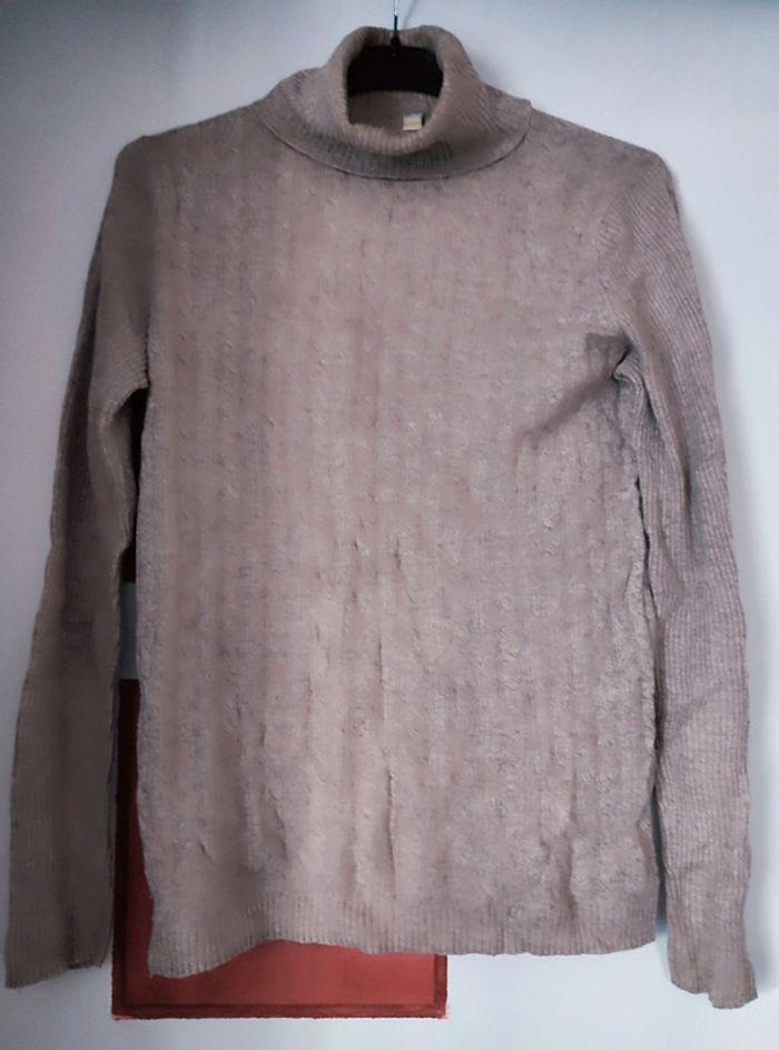 Pull col roulé léger femme taille M - Uniqlo - photo numéro 1