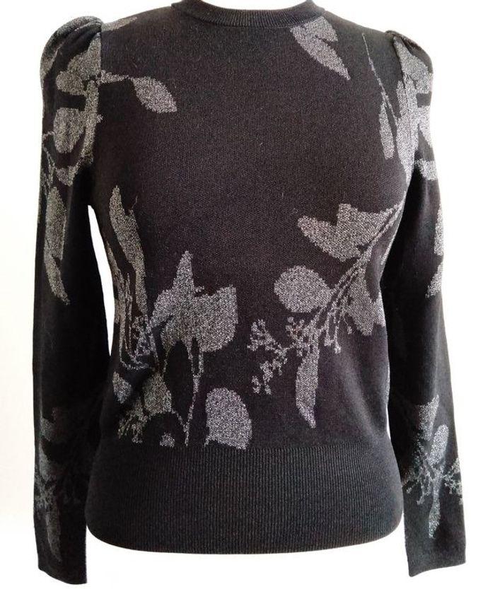 Pull noir et fleurs argentées - photo numéro 1