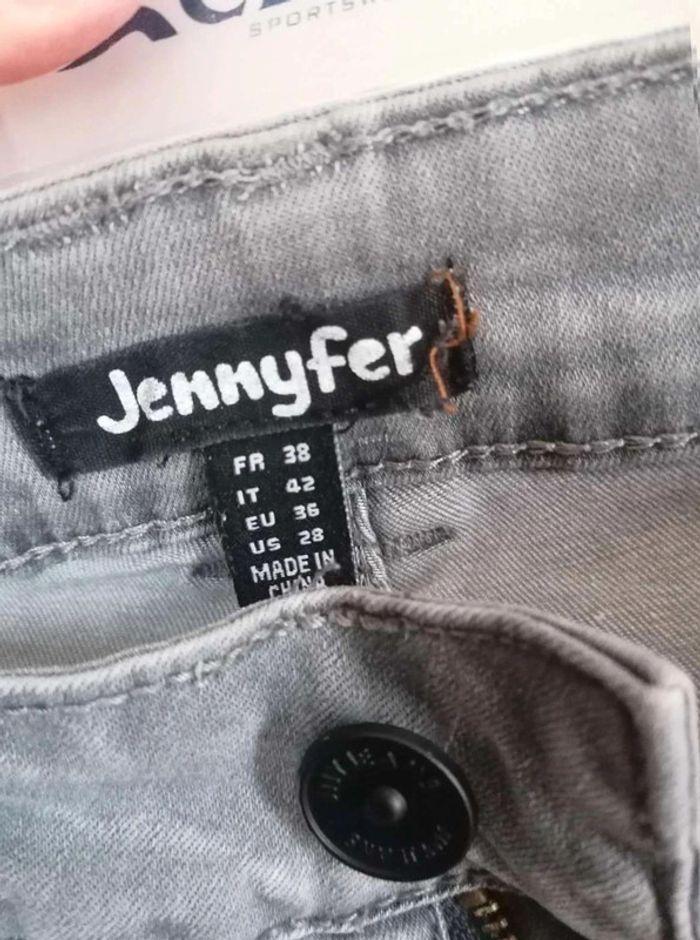 Jeans slim  skinny  marque  Jennyfer I. code Y2k - photo numéro 7