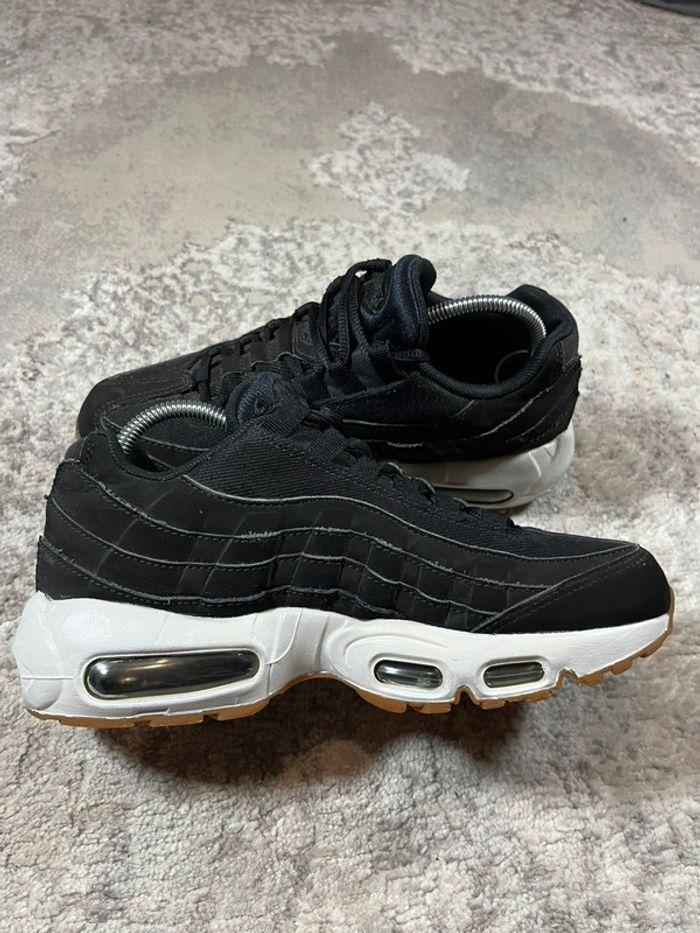 Nike Air Max 95 Black & White - photo numéro 6