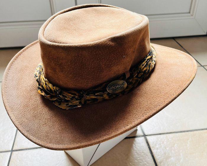 Chapeau cuir jacaru - photo numéro 1