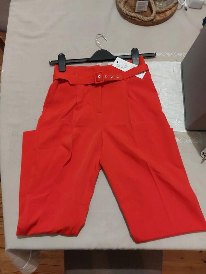 Pantalon   rouge neuf - photo numéro 2