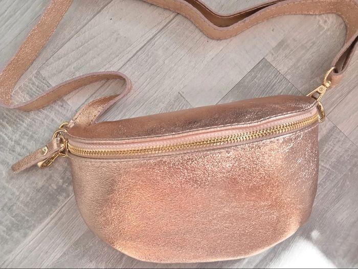 Pochette banane rosé doré - photo numéro 2