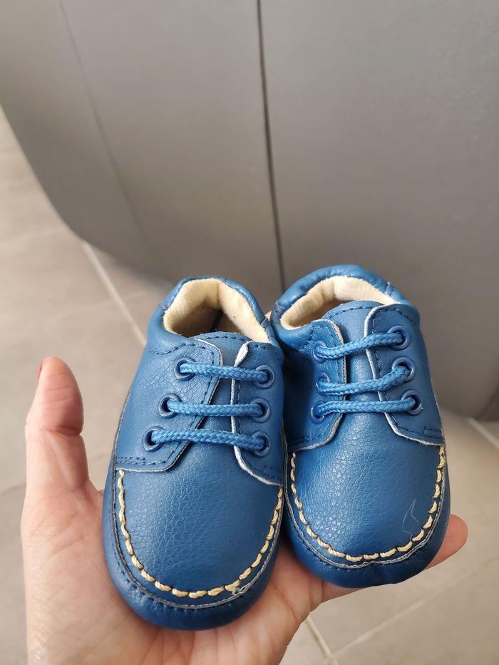 Chaussures pour bébé taille 16 petit layette - photo numéro 1