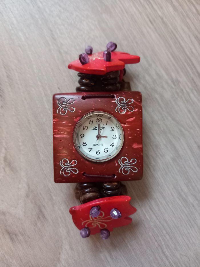 Montre bois rouge - photo numéro 1