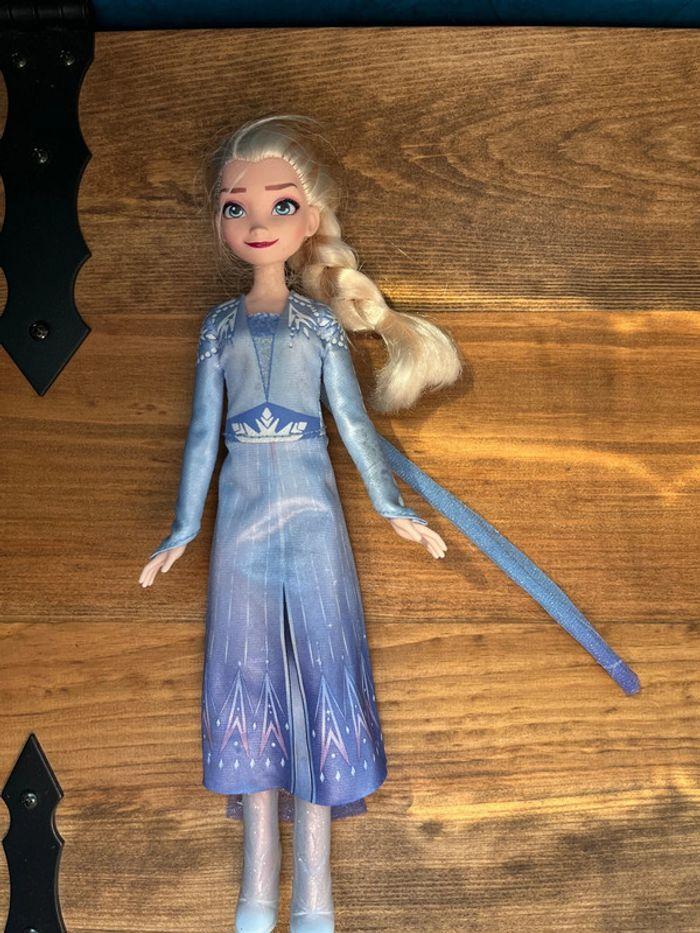 Barbie reine des neiges - photo numéro 1