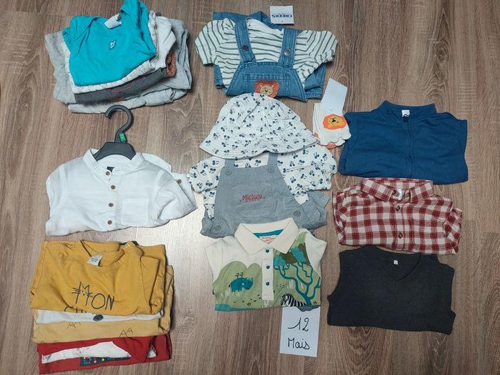 Lot de vêtements taille 1 an