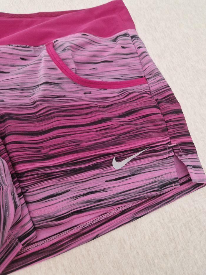 Short + cycliste Nike - photo numéro 3