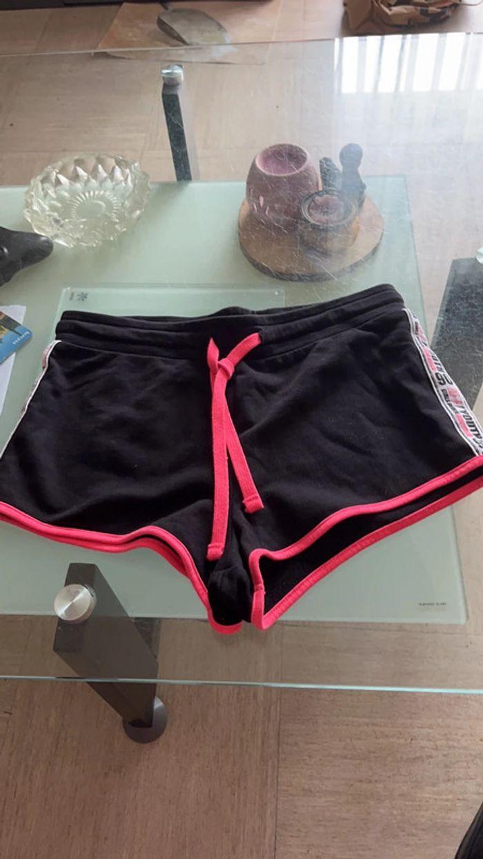 Short de sport taille s - photo numéro 1