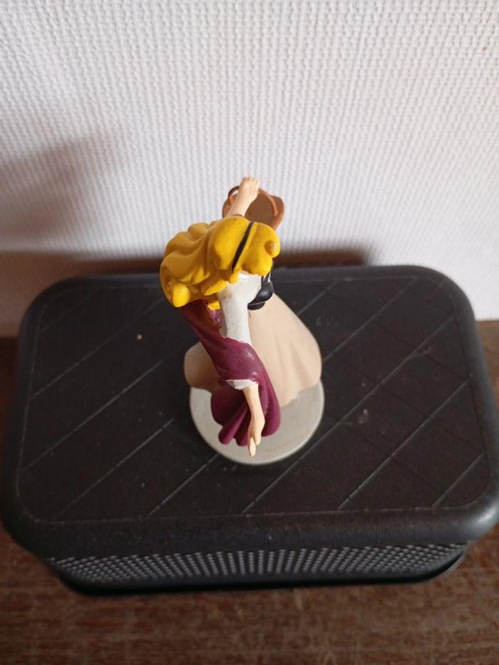 Figurine Hachette Belle au bois dormant Disney - photo numéro 5